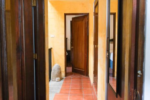 Antigua Guatemala şehrindeki Casa Candelaria tesisine ait fotoğraf galerisinden bir görsel