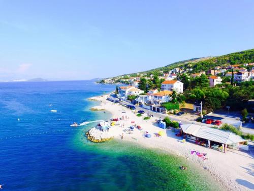 Apartment Ivica - Three Bedroom Apartment with Terrace