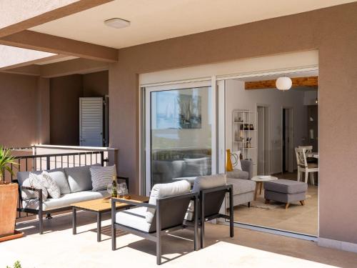Apartment Bella Vista - Two Bedroom Apartment with Sea View