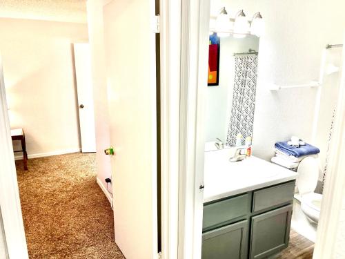Gallery image of Rooms by Month Daytona in Port Orange