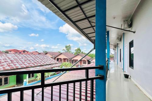 Балкон или терраса в RedDoorz Syariah at MJA Residence Duri