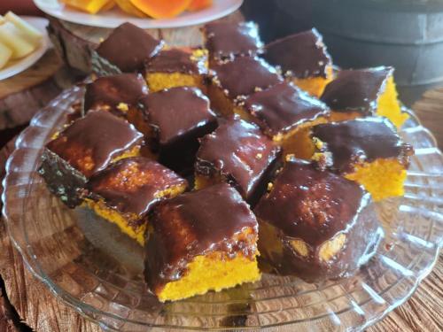 Makanan di atau berdekatan penginapan di ladang