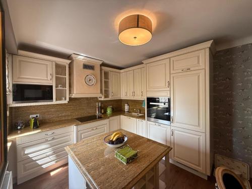Beautiful 2 bedroom apartment in centre Vienna