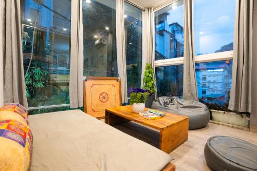 Posezení v ubytování Hotel Chakrah By Hermitage Rishikesh