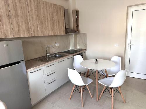 Una cocina o cocineta en Flutura Apartments
