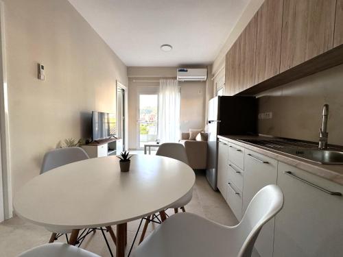 Una cocina o cocineta en Flutura Apartments