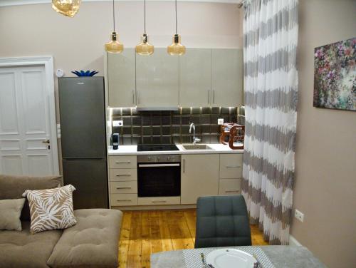 Ideally Situated Corfu Old Town Family Retreat 92m2