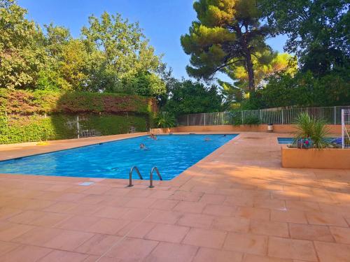 Appartement lumineux, clim & plage à 5 min