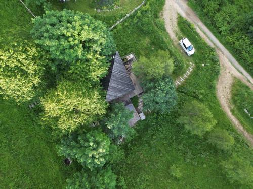 Landskap semula jadi dekat dengan chalet