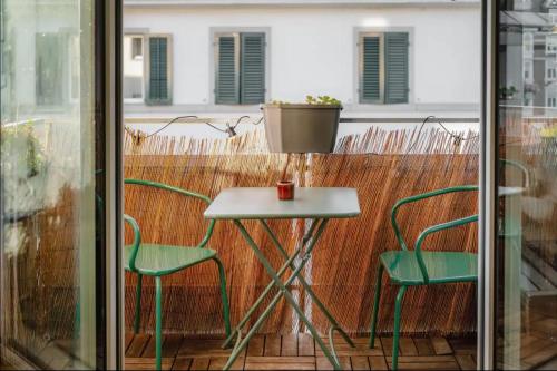 Modern Apartment with balcony in Zurich Center A Hoh - Self Checkin