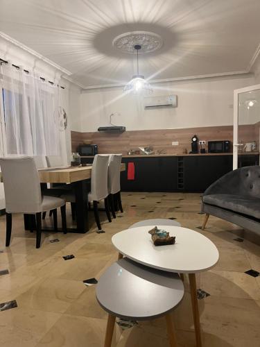 Photo de la galerie de l'établissement Chambres avec sanitaires privés, à Villenave-dʼOrnon