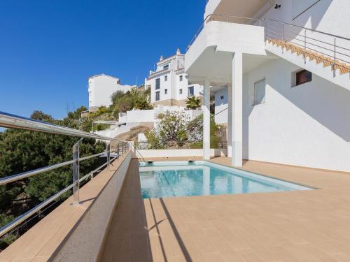 Appartement à Puig Rom avec piscine et parking, près de Roses