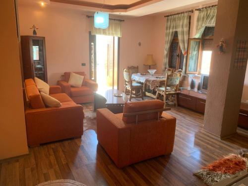 Ruang duduk di City view apartment Pogradec
