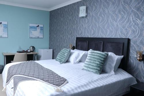 Beemoka Bed & Breakfast