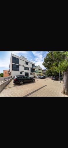 Deluxe apartment with garage, Zadar
