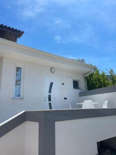 Suloti retreat homes apartment 3