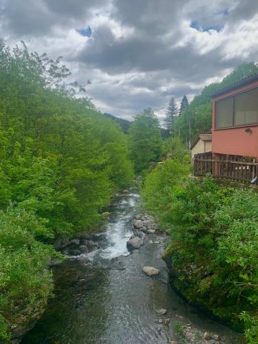 Grande maison cévenole authentique