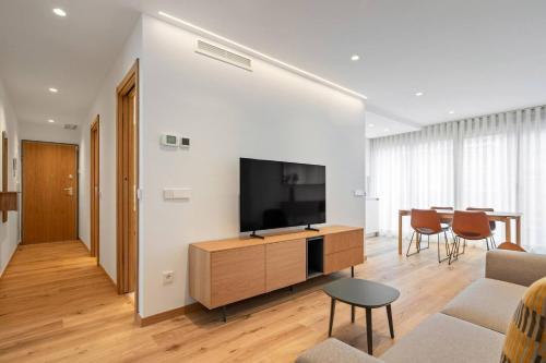 Elegance & comfort in Chamberi- 1A