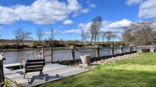 Billede fra billedgalleriet på Villa Krystle - Riverside Retreat i Pori