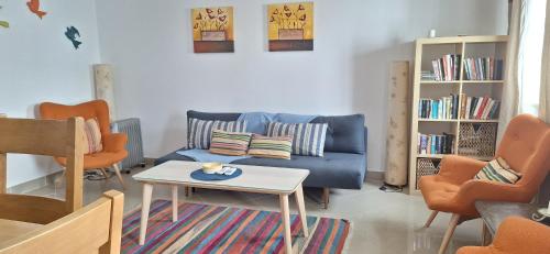 Manu's Place