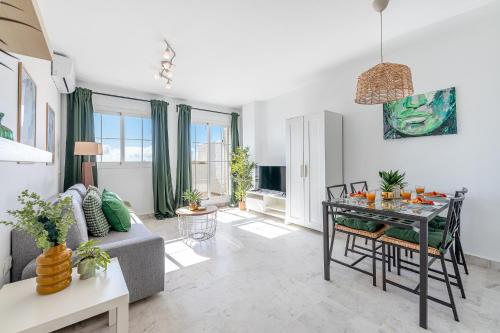 797 HOLIDAY RENTALS -Atico con solarium y vistas panoramicas