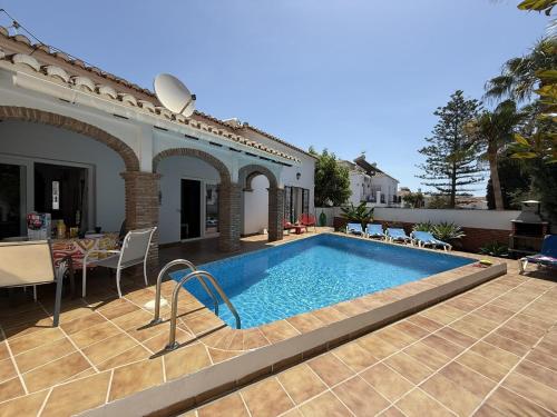 Nerja Paradise Rentals - Villa Jazmines