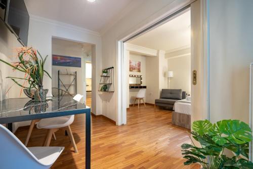 Downtown Kolonaki Getaway - 1BR Apartment by ΜΡS