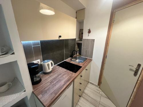 Hidden Garden 2BR with Patio