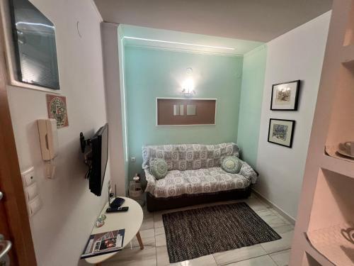 Hidden Garden 2BR with Patio