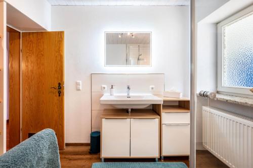 Ένα μπάνιο στο Ferienwohnung Köberich