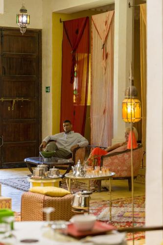 Χώρος καθιστικού στο Auberge Ksar Jallal