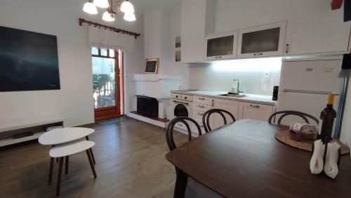 maion: Traditional house - Nikiti old village