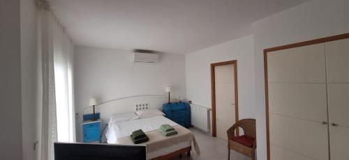 A bed or beds in a room at casa santa caterina