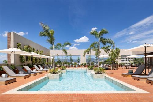 Hotel Santiago, Curio Collection By Hilton