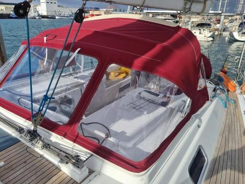 LUNA BAY, voilier 3 cabines 2 sdb en ville