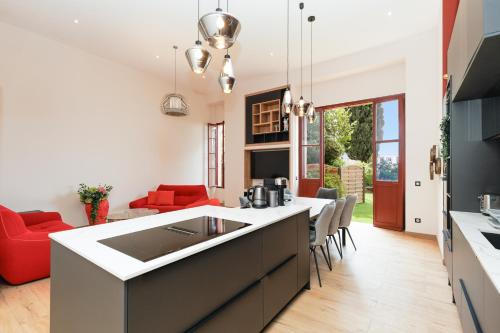 Le RETRO RARE-Superbe appt Suquet, jardin,6p,200m Croisette