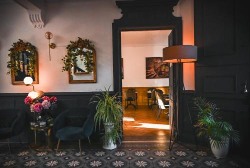 Posezení v ubytování HOTEL DES DAUPHINS