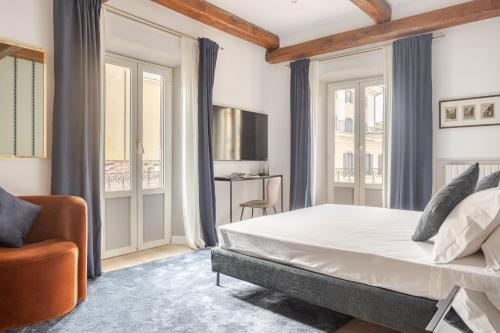 Piazza di Spagna 2 Bedrooms and 5 Juliet Balcony