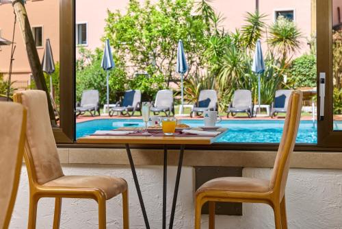 Swimmingpoolen hos eller tæt på Hotel Luna Rossa