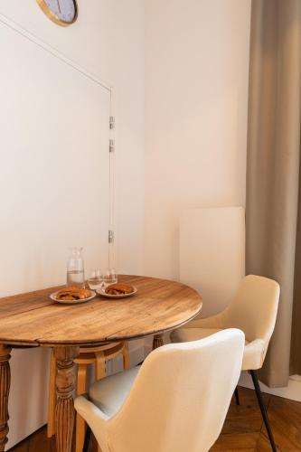 SmartStay Traboule - Place Bellecour photo 28