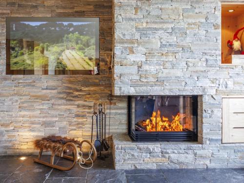 Apartment Le Montagnard 6 by Interhome