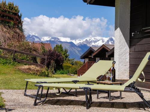 Chalet Tsamandon 22 by Interhome