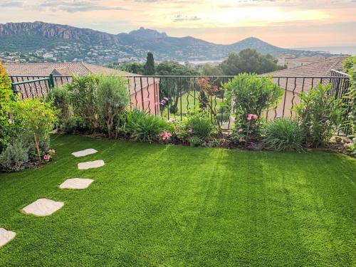 Apartment Les Bastides - O5 018 by Interhome