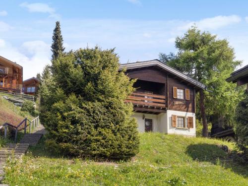 Chalet Brisca by Interhomeにある庭