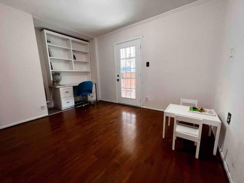 Gallery image of Urban Casita in Los Angeles