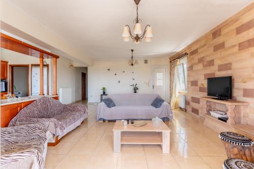 Televisyen dan/atau pusat hiburan di Villa Dreamy View