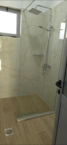 Guesthouse Mecani tesisinde bir banyo