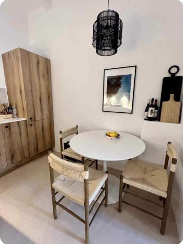 Filoi Rooftop Boutique House,5pax