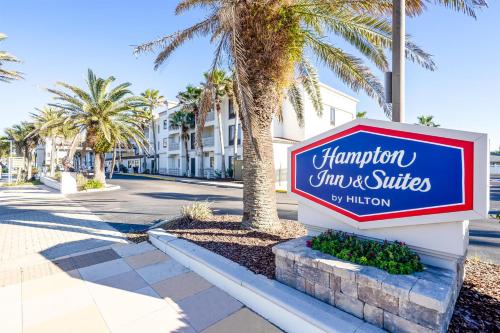 a sign for the hampton inn and suites at Hampton Inn & Suites St. Augustine-Vilano Beach in St. Augustine