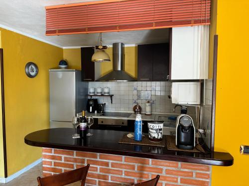 Nhà bếp/bếp nhỏ tại Agrihome di Alberto Giuseppe Gulotta - BELLA VISTA B&B - Chalet Marinaresco